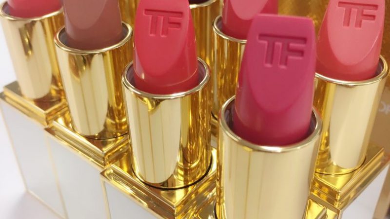 TOM FORD限量白管唇膏，台灣搶到八色當常賣